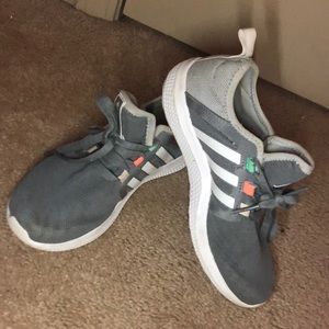 Women’s Adidas Bounce Tennis Shoes